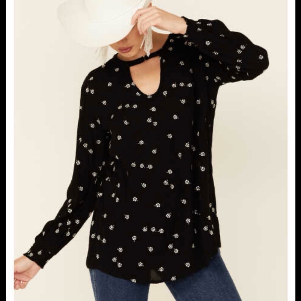 SHYANNE WOMEN'S FLORAL PRINT LONG SLEEVE PEASANT TUNIC Black White XS
